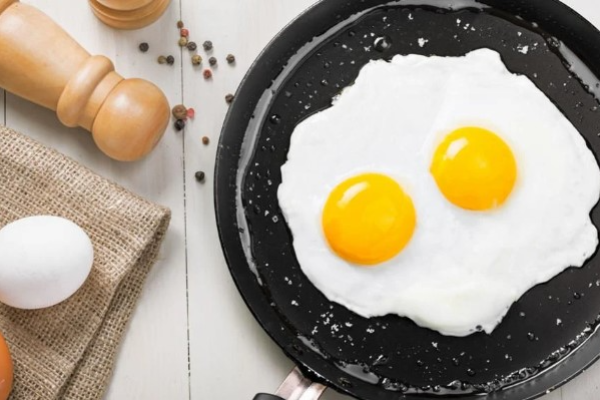 SAHANDA TEREYAĞLI YUMURTA