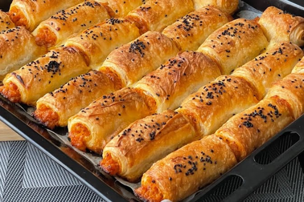 Patatesli Ev Böreği