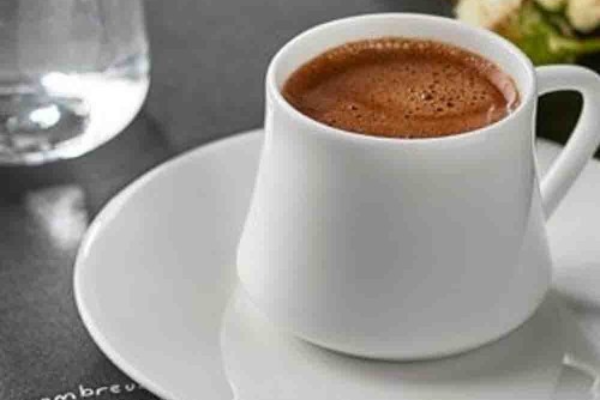 Sütlü Türk Kahvesi